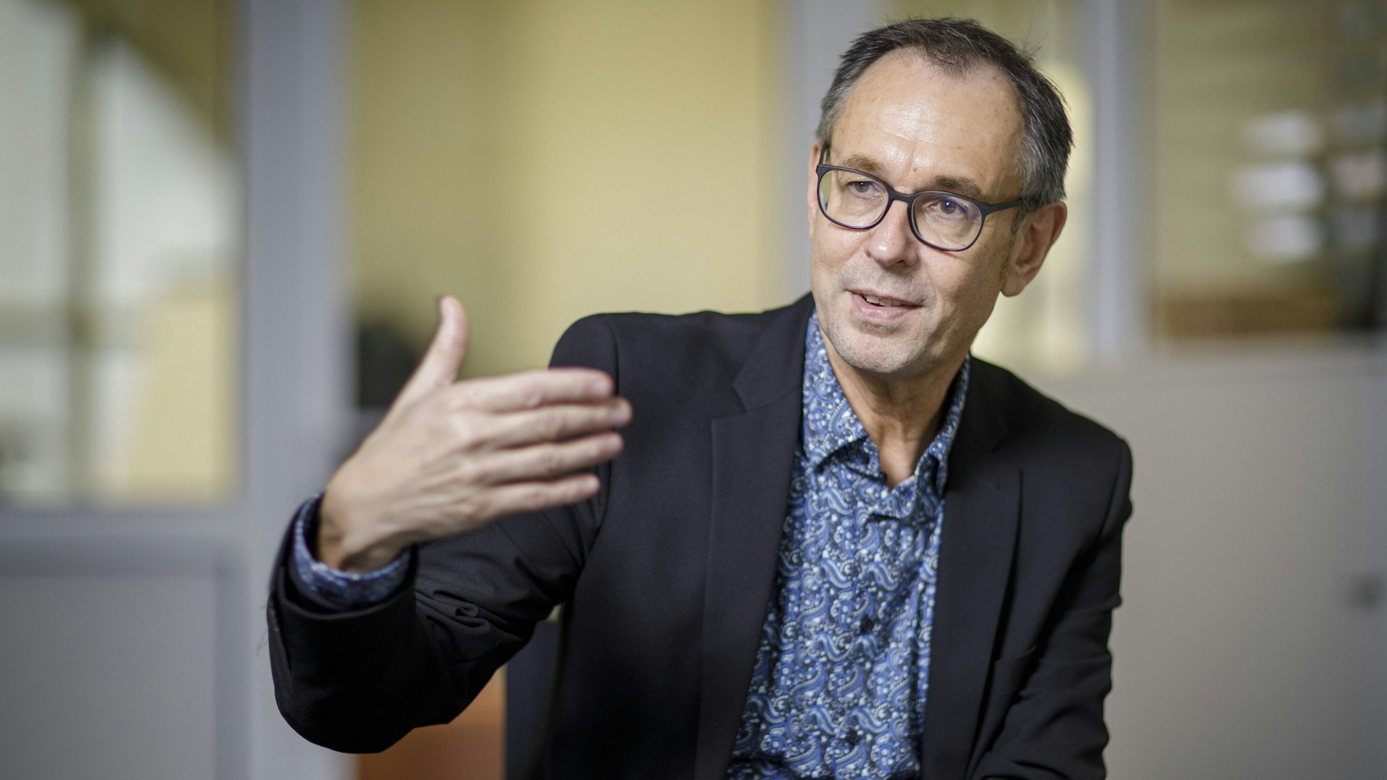 Prof. Andreas Zick leitet das Institut für interdisziplinäre Konflikt- und Gewaltforschung der Universität Bielefeld. (Archivbild)