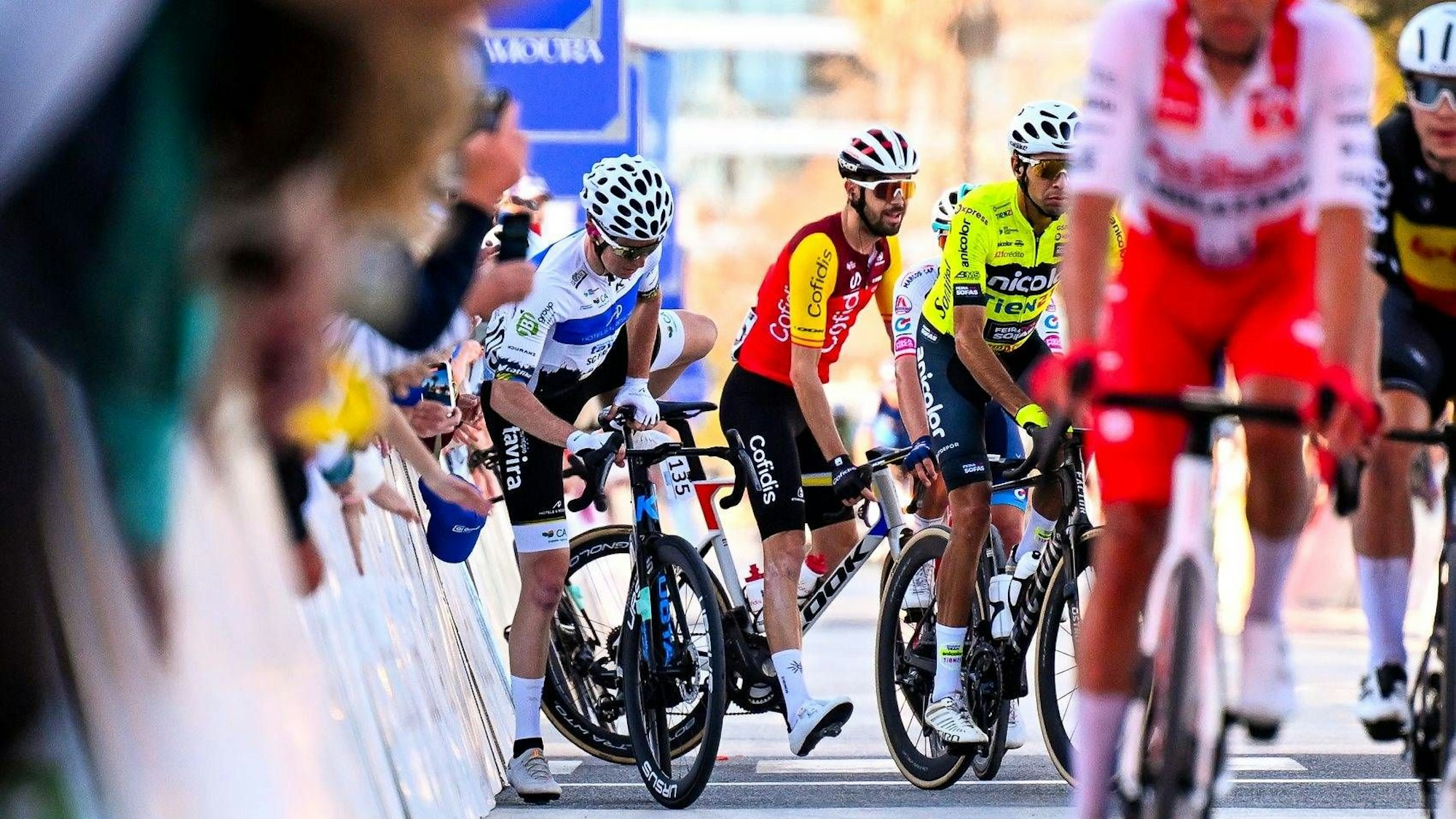 2025 Volta Algarve cycling race - Stage 1 LAGOS, PORTUGAL - FEBRUARY 19 : Riders crossing the barriers after taking the wrong lane of the road during stage 1 of the 51th edition of the Volta Algarve cycling race, with start in Portimao and finish in Lagos on February 19, 2025 in Lagos, Portugal, 19/02/2025 Motordriver Kenny Verfaillie - Lagos Portugal PUBLICATIONxNOTxINxFRAxBEL Copyright: xTomasxSiskx