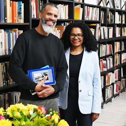 Gründungsmitglied Lamin Kargbo (l.) und Initiatorin Glenda Obermuller auf der Jubiläumsfeier