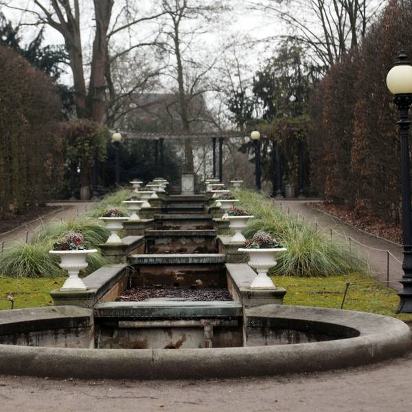 Das Bild zeigt den historischen Flora-Tempel.