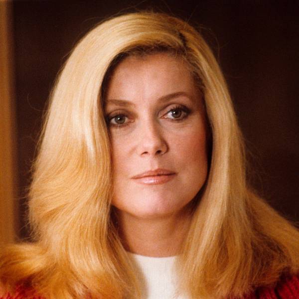 Catherine Deneuve bei Filmarbeiten im Jahre 1981.
