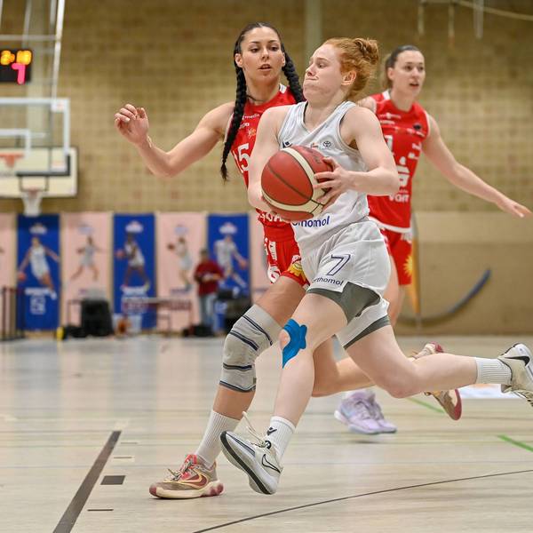1. Damen Basketball Bundesliga: Orthomol WINGS Leverkusen vs. GiroLive Panthers Osnabrück, 03.01.2025 Lea Wolff Orthomol WINGS Leverkusen 7, 1. Damen Basketball Bundesliga: Orthomol WINGS Leverkusen vs. GiroLive Panthers Osnabrück am 03.01.2025 in der Sporthalle Werner-Heisenberg-Gymnasium in Opladen Nordrhein-Westfalen *** 1 Womens Basketball Bundesliga Orthomol WINGS Leverkusen vs GiroLive Panthers Osnabrück, 03 01 2025 Lea Wolff Orthomol WINGS Leverkusen 7 , 1 Womens Basketball Bundesliga Orthomol WINGS Leverkusen vs GiroLive Panthers Osnabrück on 03 01 2025 at the Sporthalle Werner Heisenberg Gymnasium in Opladen Nordrhein Westfalen Copyright: xBEAUTIFULxSPORTS/Mueller-Laschetx