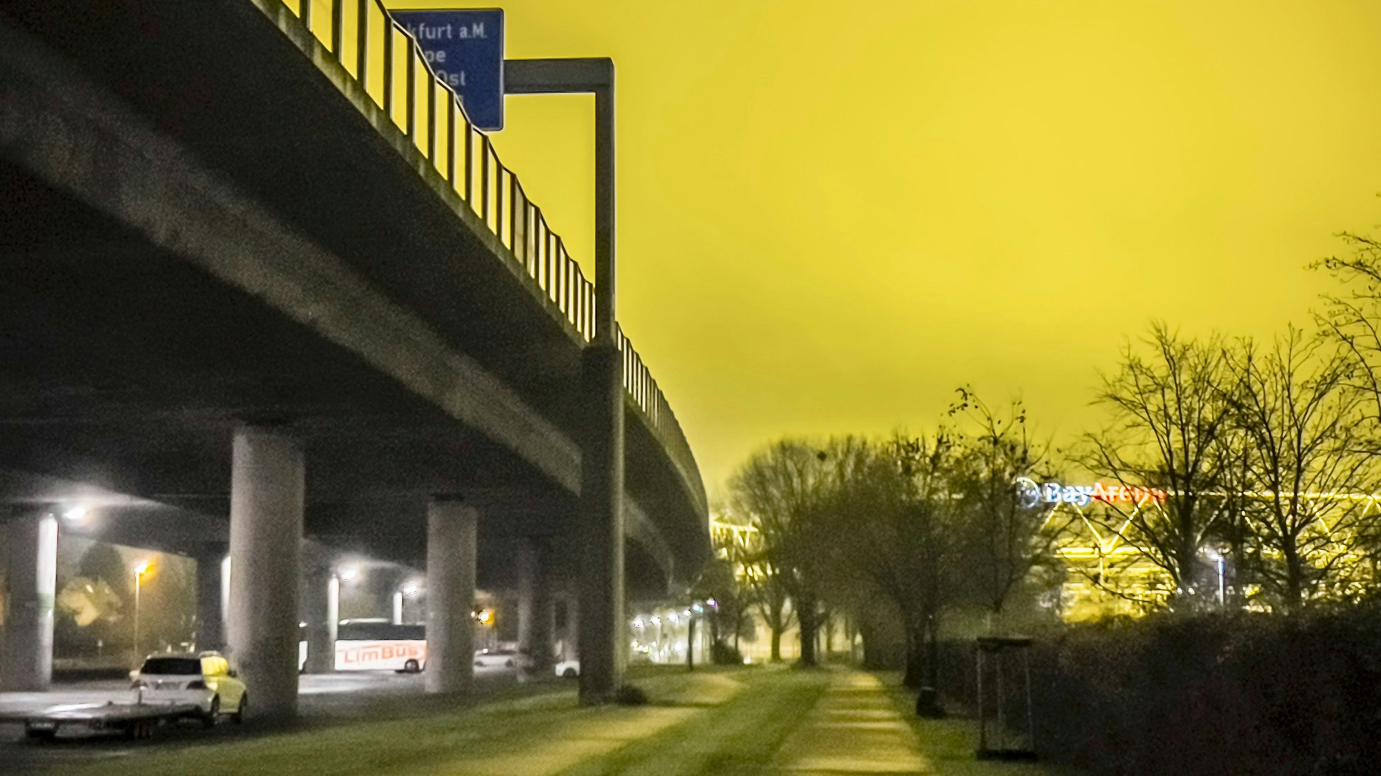 Bayer 04 will die Stelzen-Parkplätze auf den Platz des SC Leverkusen verlegen – und noch etwas mehr.