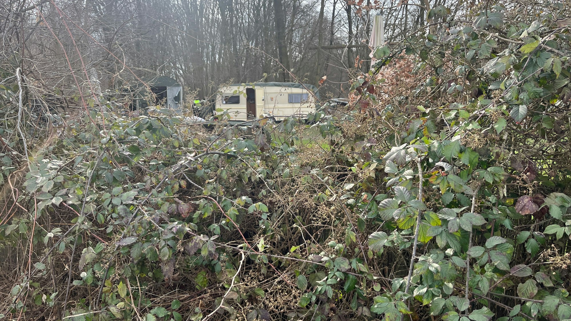 In diesen Wohnwagen war der 24-Jährige eingebrochen.