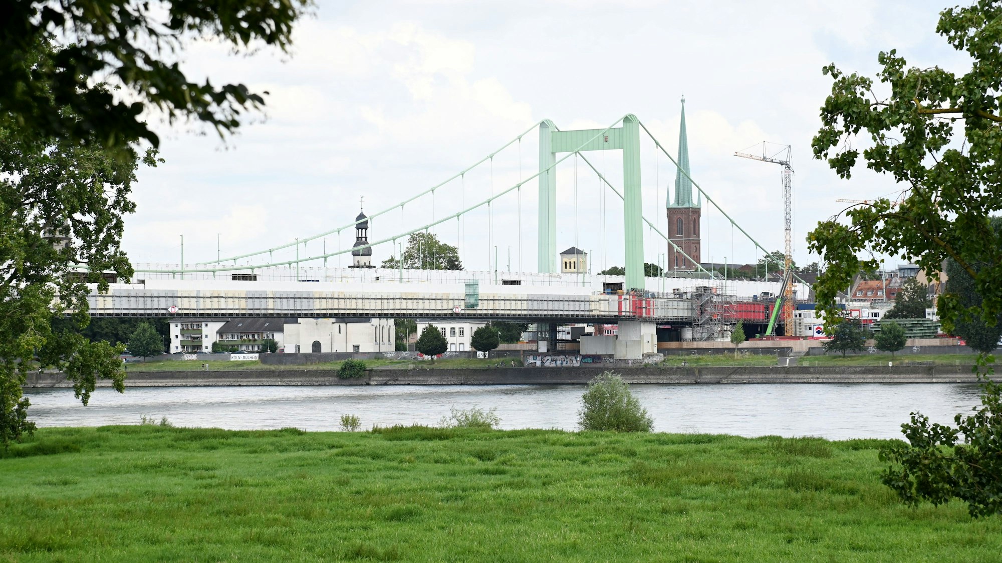 Die Mülheimer Brücke.