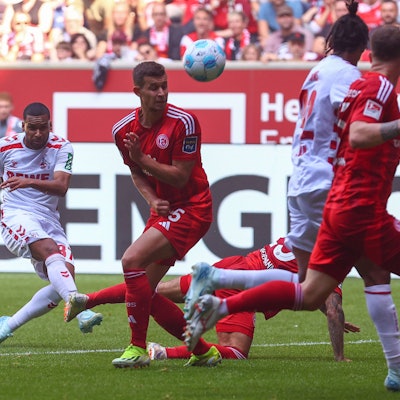 Torchance fuer Linton Maina 37 1. FC Koeln Fortuna Duesseldorf vs. 1. FC Koeln, Fussball, 2. Bundesliga, 6. Spieltag, Saison 2024/2025, 21.09.2024 DFL REGULATIONS PROHIBIT ANY USE OF PHOTOGRAPHS AS IMAGE SEQUENCES AND/OR QUASI-VIDEO. Foto: kolbert-press/Ant Palmer Merkur Spiel Arena NRW Deutschland *** Goal chance for Linton Maina 37 1 FC Koeln Fortuna Duesseldorf vs 1 FC Koeln, Football, 2 Bundesliga, Matchday 6, Season 2024 2025, 21 09 2024 DFL REGULATIONS PROHIBIT ANY USE OF PHOTOGRAPHS AS IMAGE SEQUENCES AND OR QUASI VIDEO Foto kolbert press Ant Palmer Merkur Spiel Arena NRW Germany Copyright: xkolbert-press/AntxPalmerx