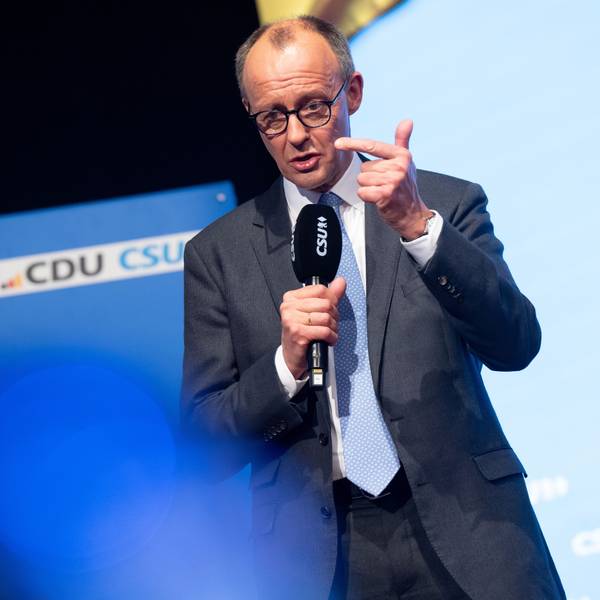 22.02.2025, Bayern, München: Friedrich Merz, CDU-Bundesvorsitzender und Unions-Kanzlerkandidat spricht beim gemeinsamen Wahlkampfabschluss von CSU und CDU für die Bundestagswahl. Foto: Sven Hoppe/dpa +++ dpa-Bildfunk +++