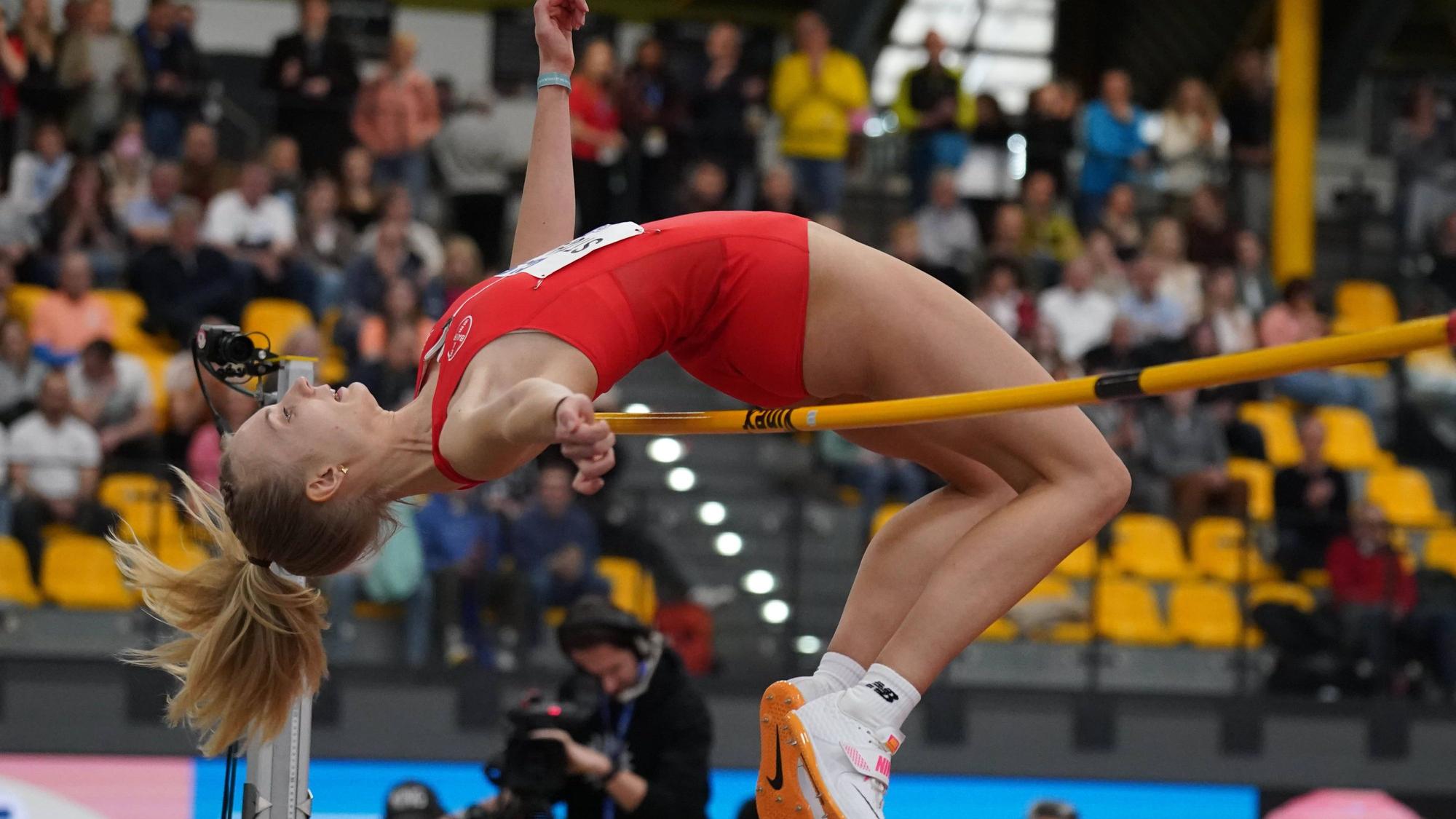 , Leichtathletik, Deutsche Leichtathletik-Hallenmeisterschaften 2025, Hallen DM 2025 , 21-23.02.2025 Helmut -Körnig-Halle Dortmund Hochsprung Bianca Stichling TSV Bayer 04 Leverkusen *** , Athletics, German Indoor Athletics Championships 2025, Indoor DM 2025 , 21 23 02 2025 Helmut Körnig Halle Dortmund High Jump Bianca Stichling TSV Bayer 04 Leverkusen