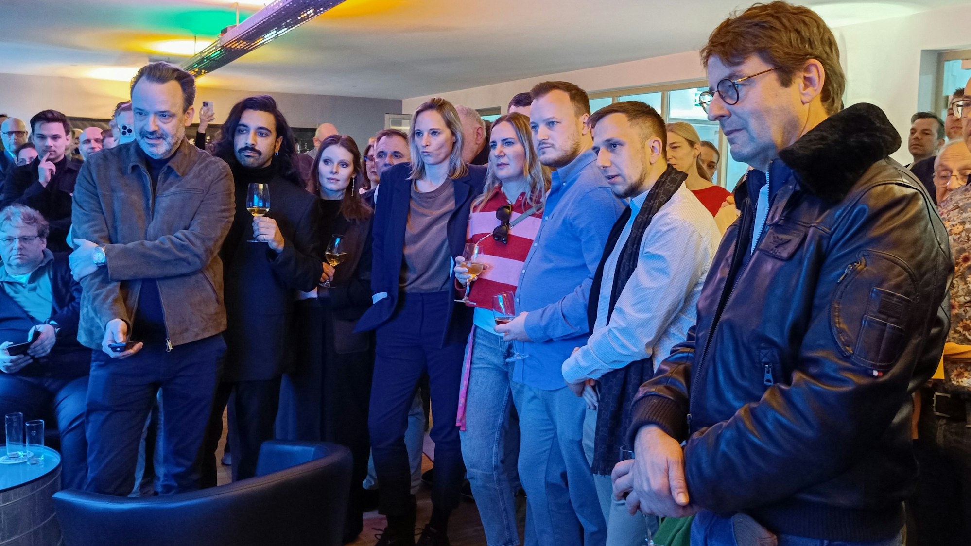 Langes Zittern mit bitterem Ende beim Wahlabend der Kölner Liberalen: Die FDP scheidet aus dem Bundestag aus.