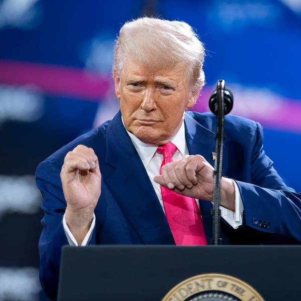 US-Präsident Donald Trump tanzt während seiner Rede auf der Conservative Political Action Conference (CPAC) im Gaylord National Resort & Convention Center. (Archivbild)
