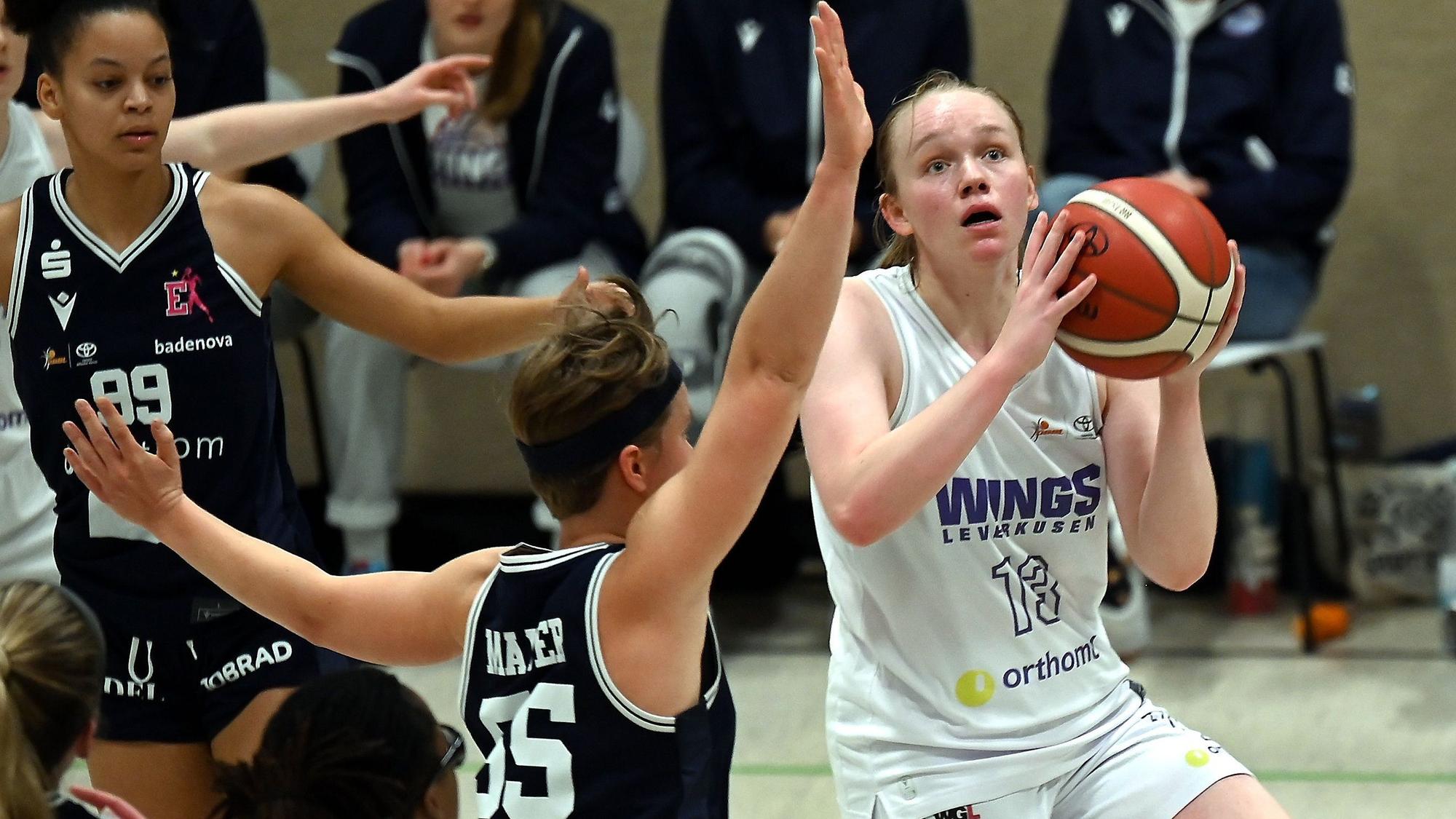 07.12.2024, Basketball-Wings Leverkusen-Freiburg
rechts: Greta Kröger (Wings)
Foto: Uli Herhaus