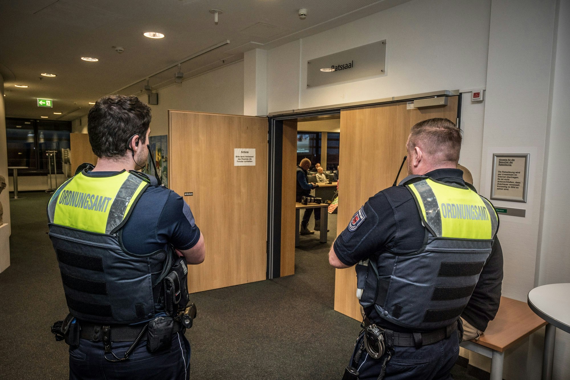Bundestagswahl Ordnungsamt im Rathaus, "man weiß ja nie", heißt es von der Stadtverwaltung. Foto: Ralf Krieger