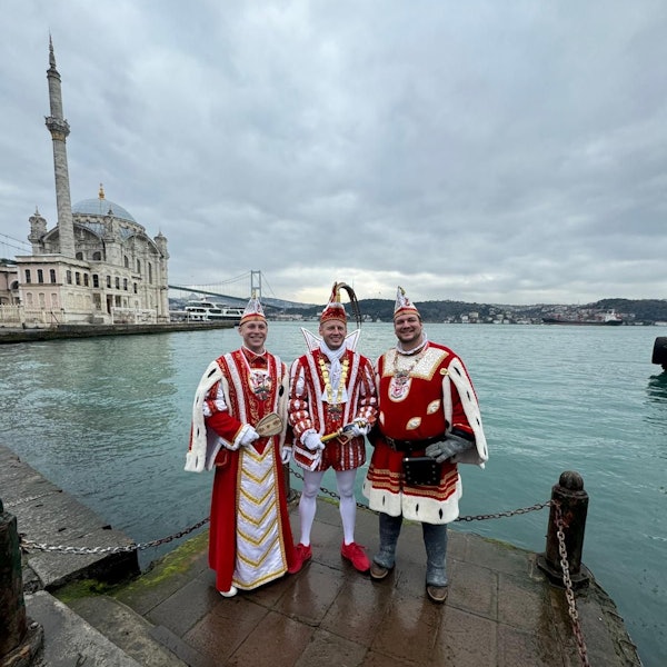 Dreigestirn in Istanbul vor der Hagia Sophia.