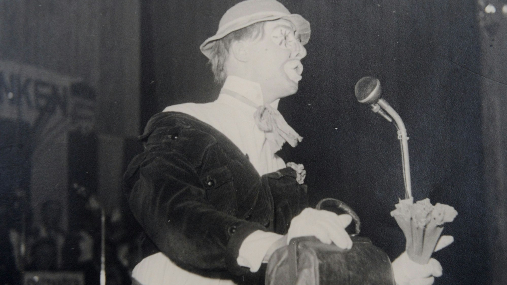 Doof Noss in der Bütt