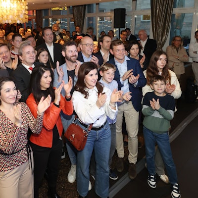 Trotz Wahlsieg in Köln: Die Stimmung auf der Wahlparty der Kölner CDU zur Bundestagswahl ist durchwachsen.