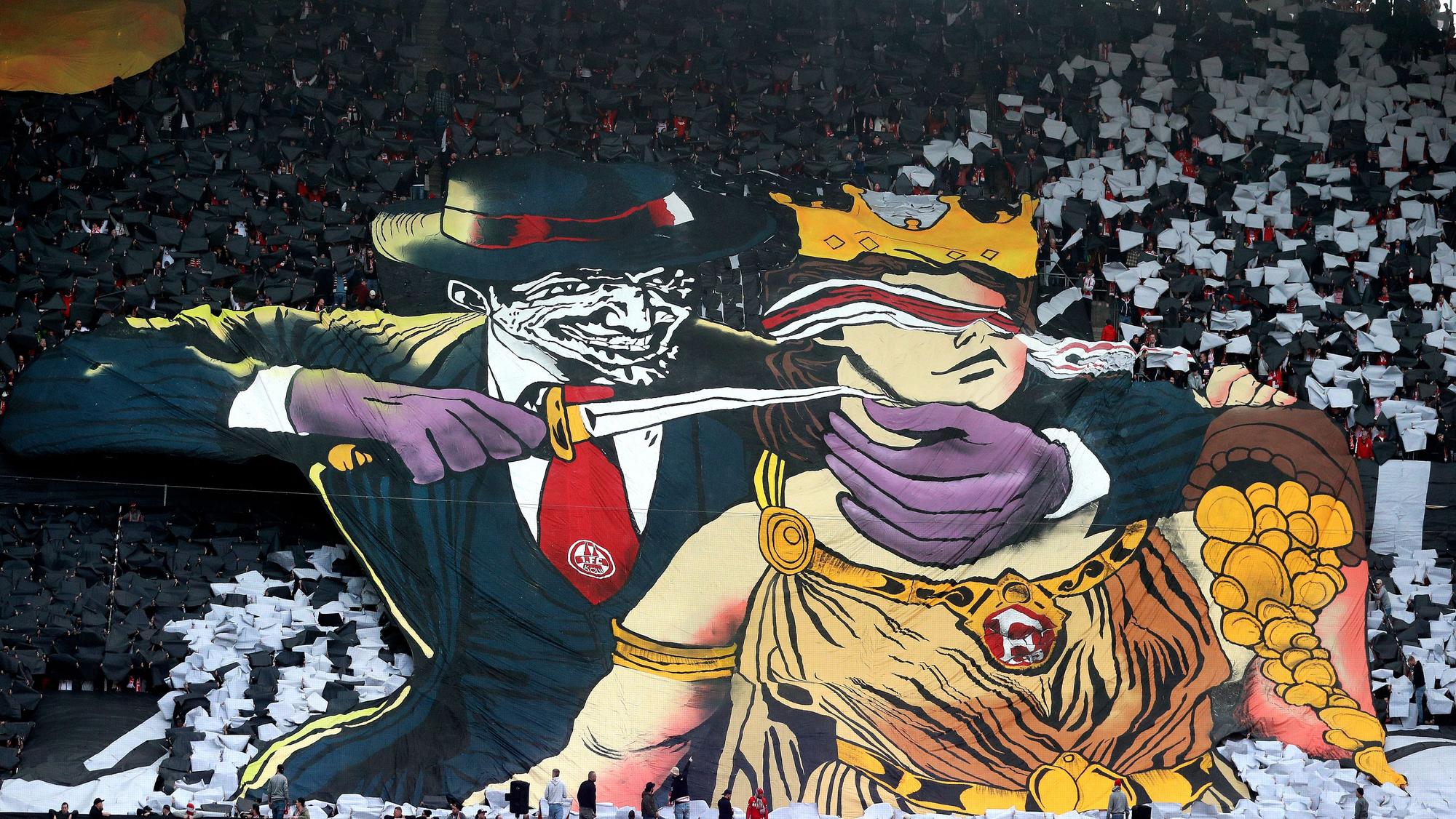 Die umstrittene Choreo der Kölner Ultras auf der Südtribüne vor dem Spiel gegen Fortuna Düsseldorf
