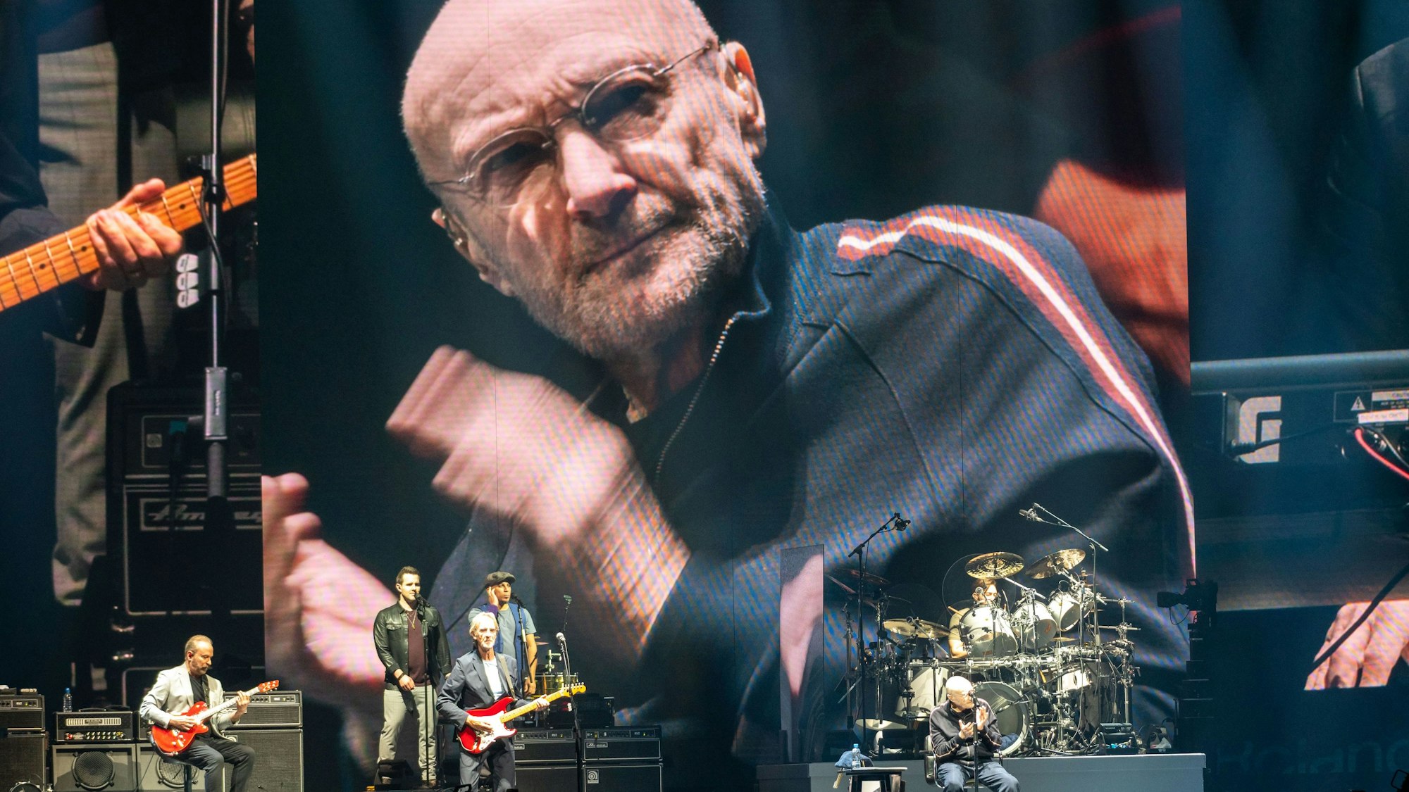 Phil Collins mit Genesis bei einem Konzert im Jahre 2022 in der Lanxess-Arena.