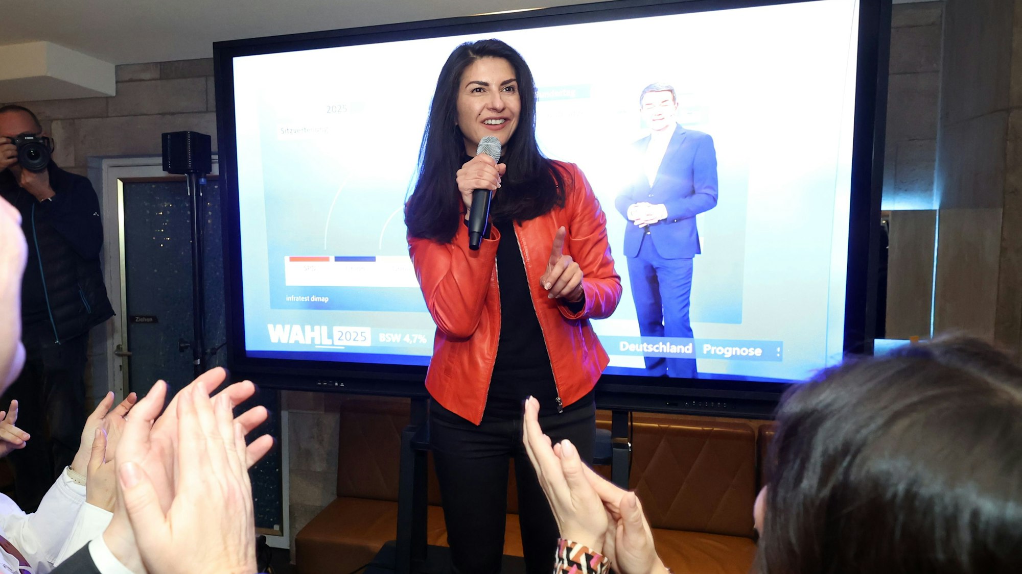 Serap Güler bei der Wahlparty der Kölner CDU am 23. Februar.