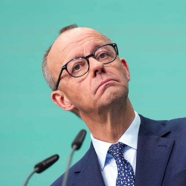 24.02.2025, Berlin: Friedrich Merz, CDU-Bundesvorsitzender und CDU/CSU-Fraktionsvorsitzender im Bundestag, reagiert während einer Pressekonferenz nach der Sitzung des CDU-Vorstands. Foto: Michael Kappeler/dpa +++ dpa-Bildfunk +++