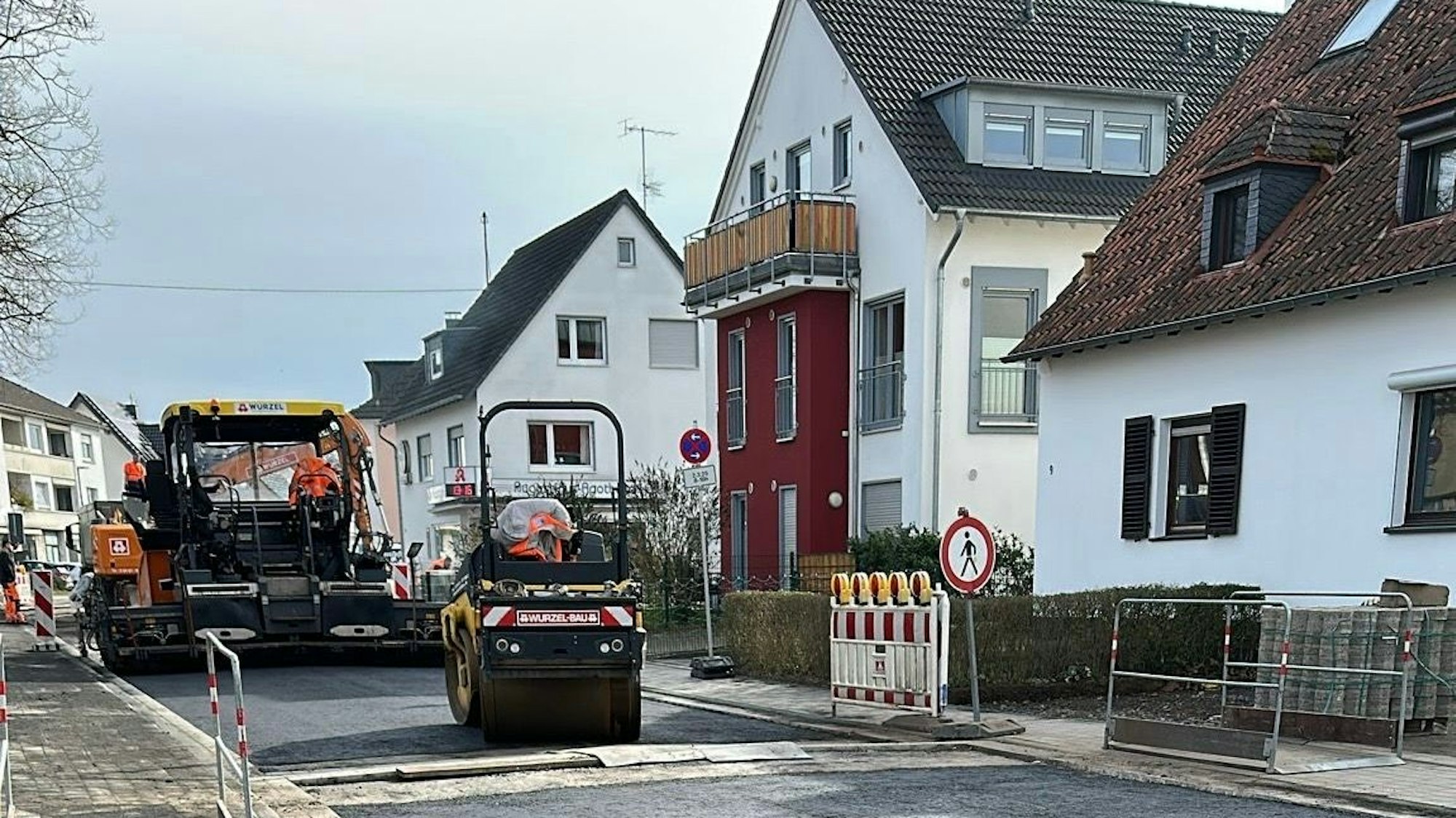 Die Bauarbeiten auf der Uhlandstraße neigen sich dem Ende zu.