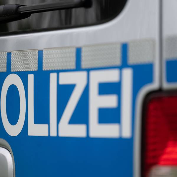 Polizeischriftzug.
