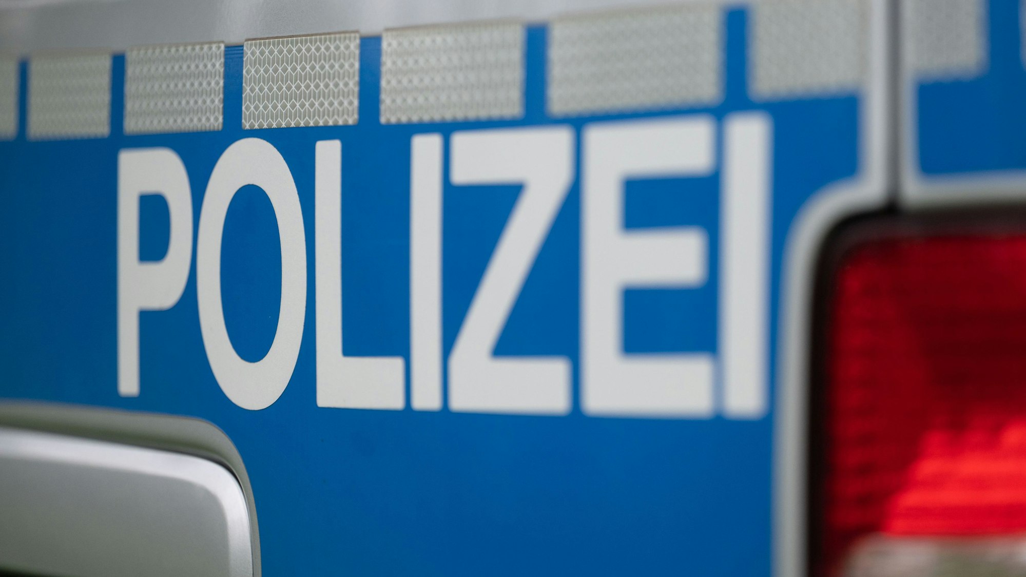 Polizeischriftzug.