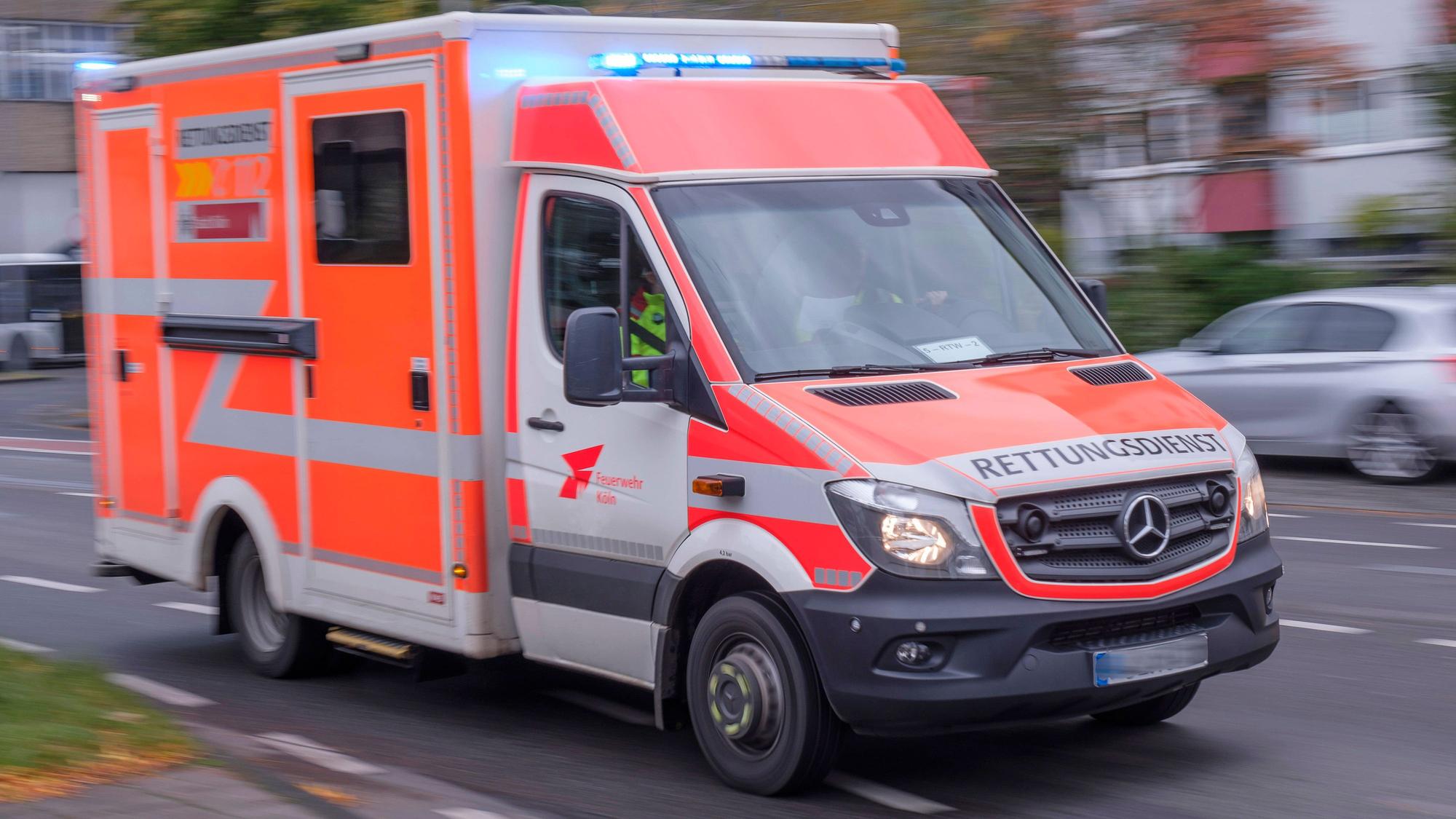 Ein Rettungswagen im Einsatz (Symbolfoto).
