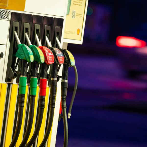 In Köln war ein Liter Superbenzin am Mittwochnachmittag (26. Februar, 2025), etwa auf der Dellbrücker Hauptstraße in Köln, zeitweise sogar für 1.709 Euro zu haben. (Symbolbild)