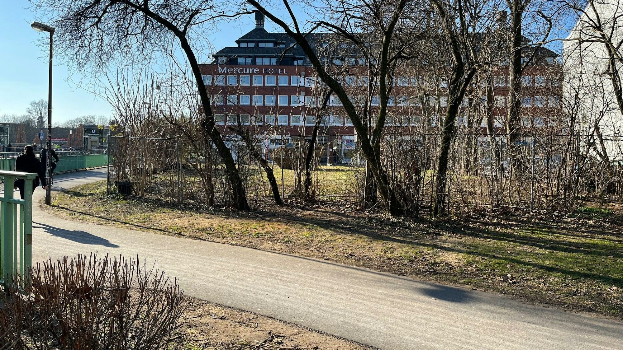 Das Bild zeigt die Fläche an der Löwengasse nahe des Waidmarkt, die als Interim während des Baus der Feuerwache eins infrage kommt.