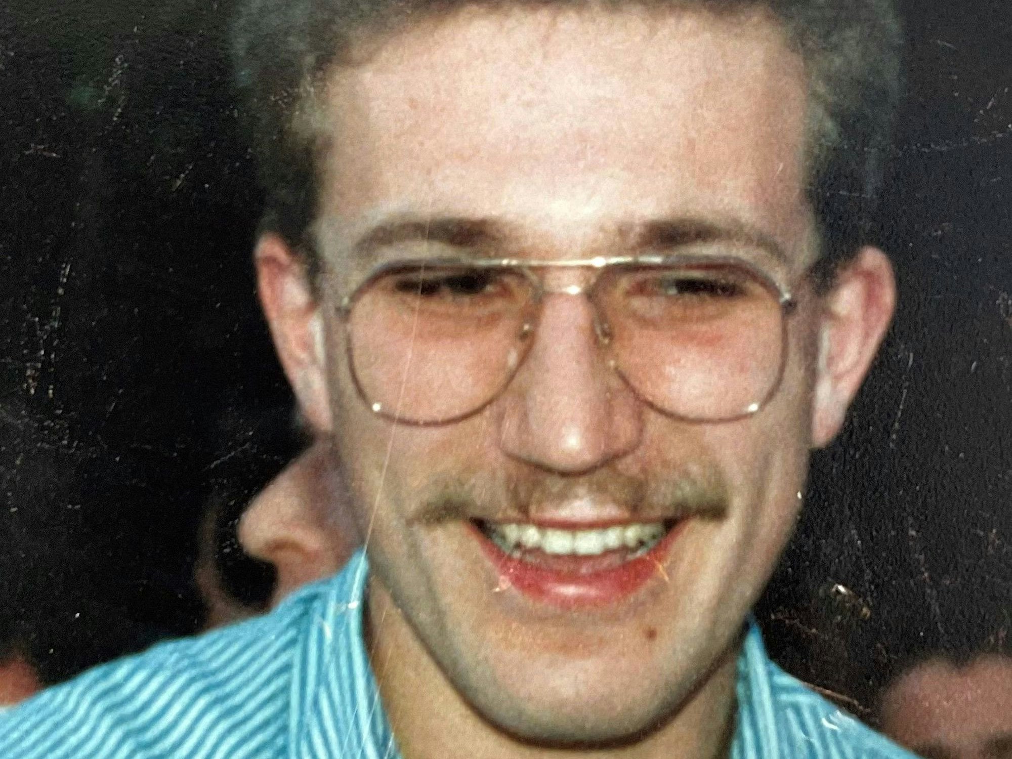 Der Soldat Norbert Stolz wurde 1989 in der Kaserne Butzweilerhof in Köln-Ossendorf ermordet.