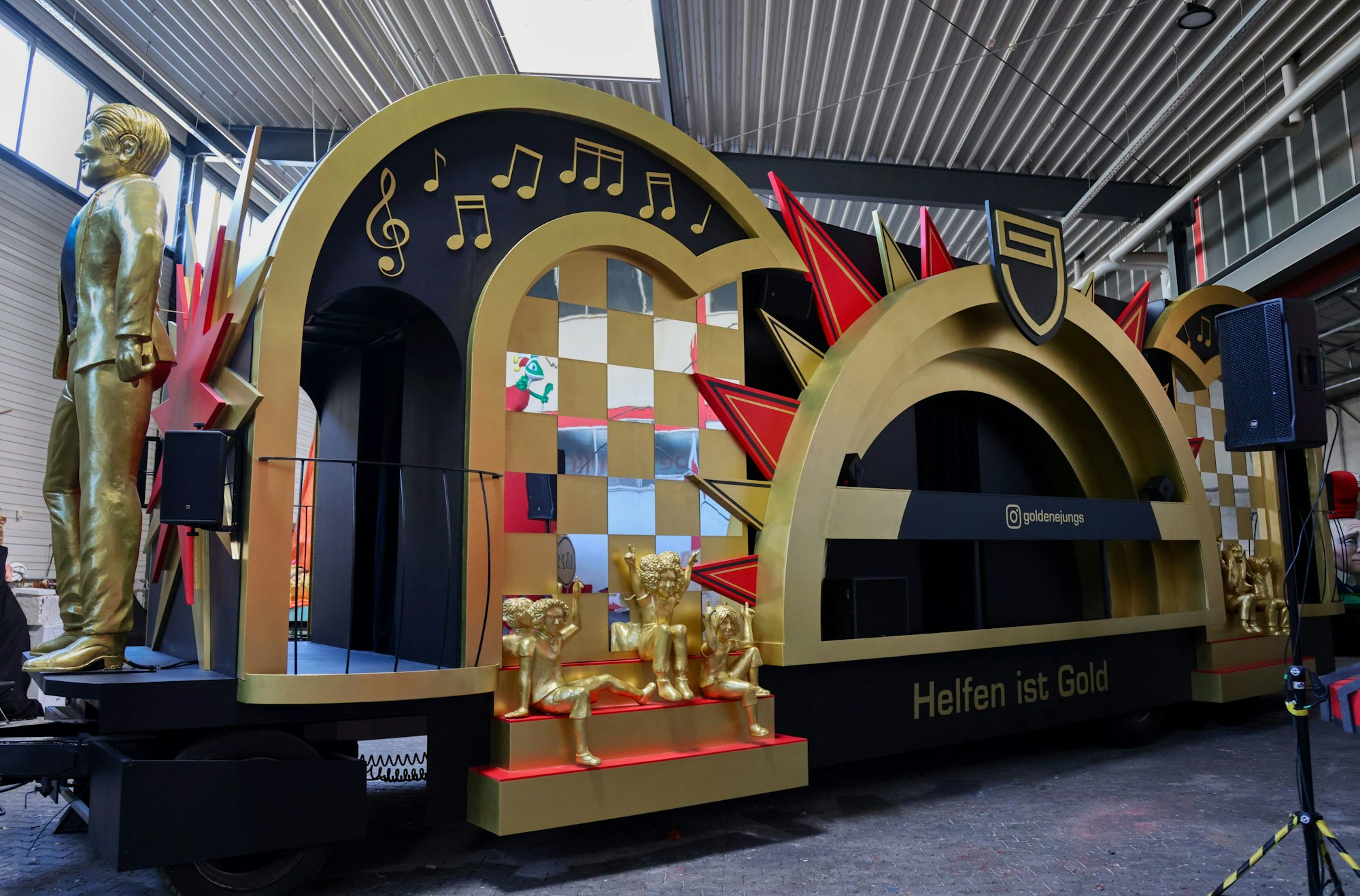Der erste eigene Wagen der Goldenen Jungs