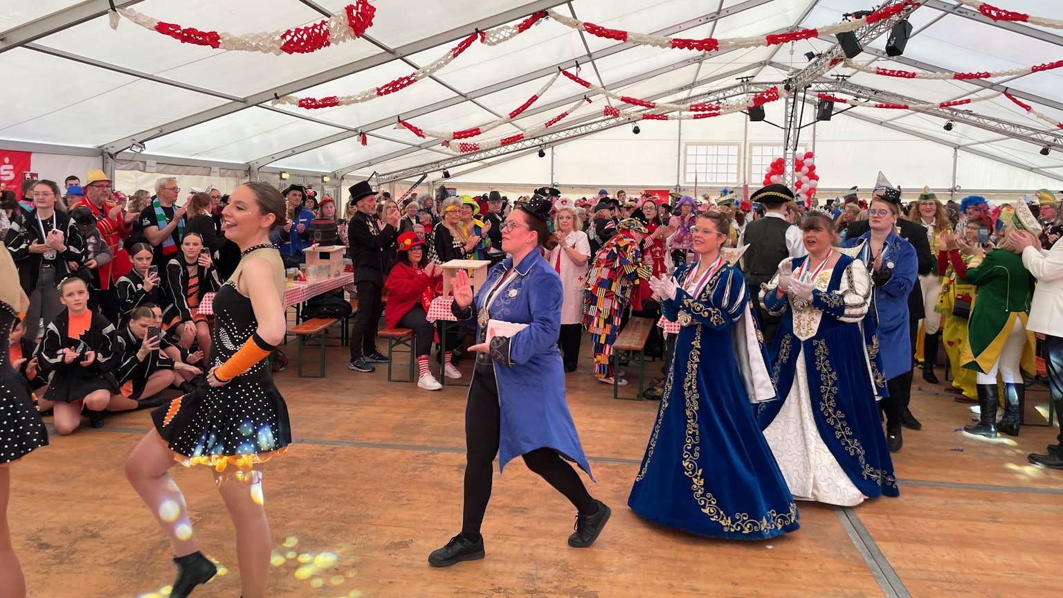 Rathaussturm 2025 in Leichlingen: In diesem Jahr gibt es einen neuen Betreiber des Festzelts.