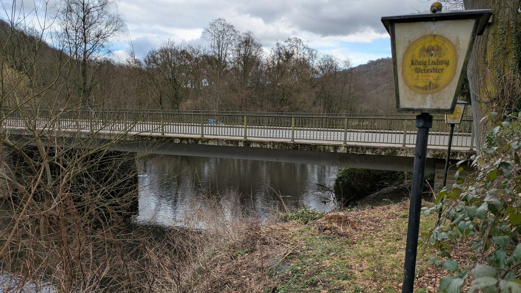 Eine Brücke über die Wupper
