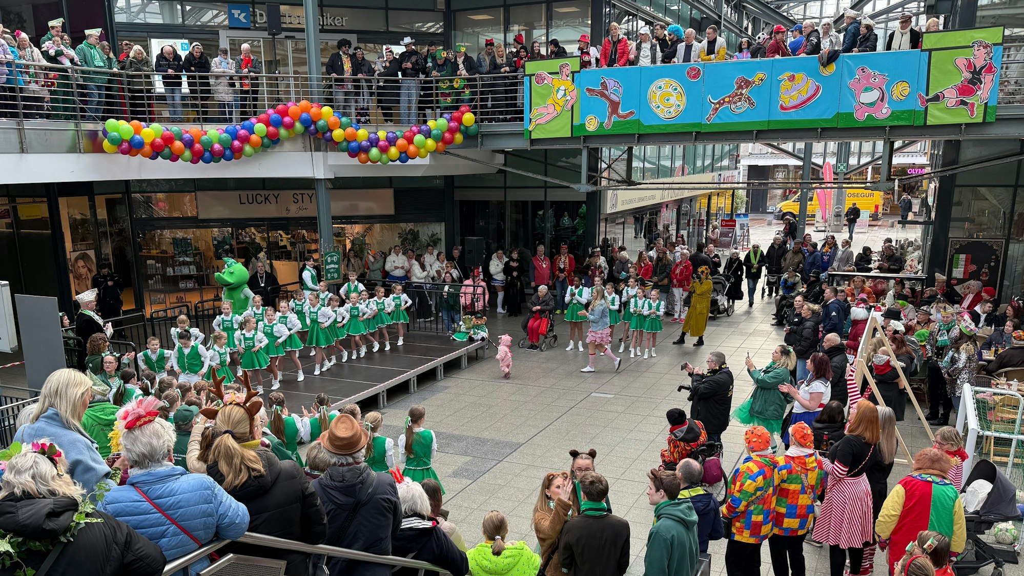 Die Luminaden voller Jecken