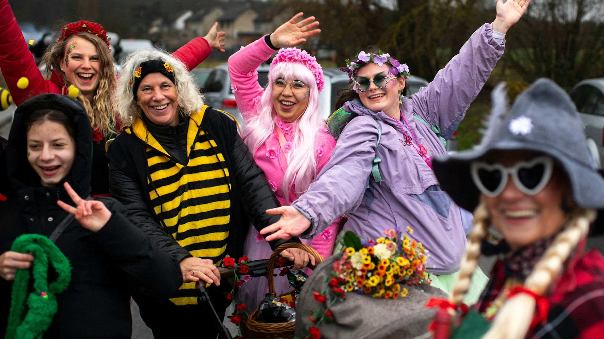 Endlich Fastelovend: Die Lessenicher haben eine Menge Spaß.