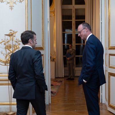 Emmanuel Macron und Friedrich Merz im Élysée-Palast.