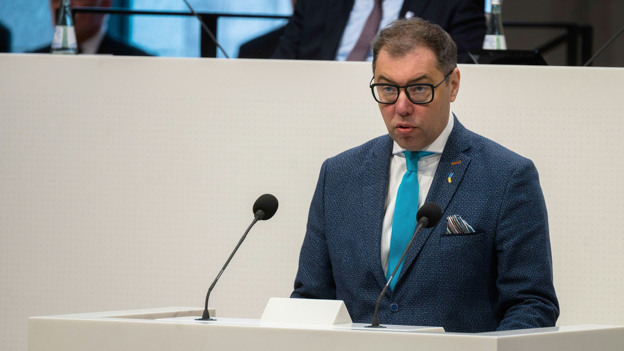 Oleksii Makeiev, ukrainischer Botschafter in Deutschland, spricht am 26.02.2025 im Niedersächsischen Landtag.