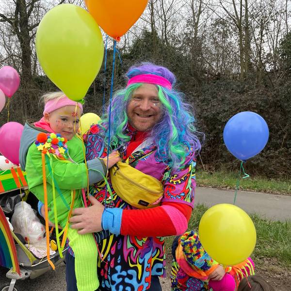 Henning Fischer und Jonah (4) waren mit ihrer Kita aus Solingen zum Zug gekommen.