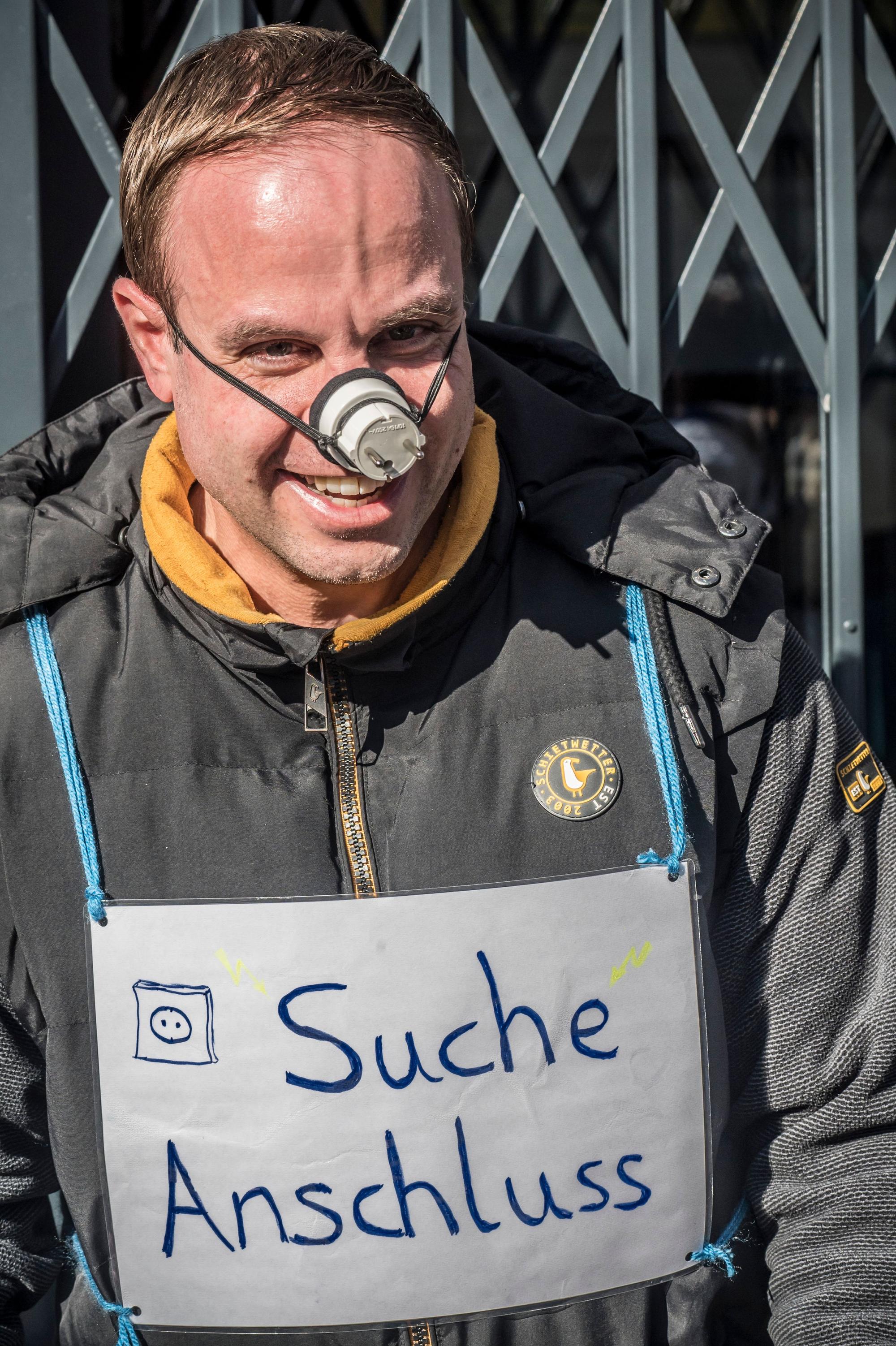 Der Wiesdorfer Zoch am Karnevalssonntag. Foto: Ralf Krieger