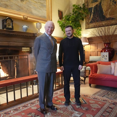 König Charles III. von Großbritannien empfängt den ukrainischen Präsidenten Wolodymyr Selenskyj auf dem Landsitz Sandringham in Norfolk.