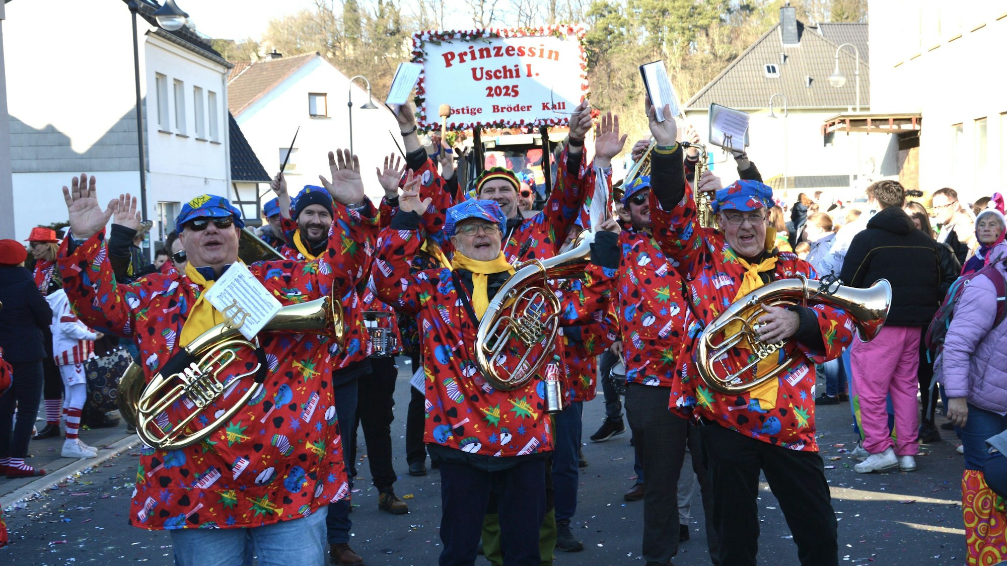 Bester Laune waren die Musiker der Musikkapelle Kall, die für gute Stimmung sorgten.