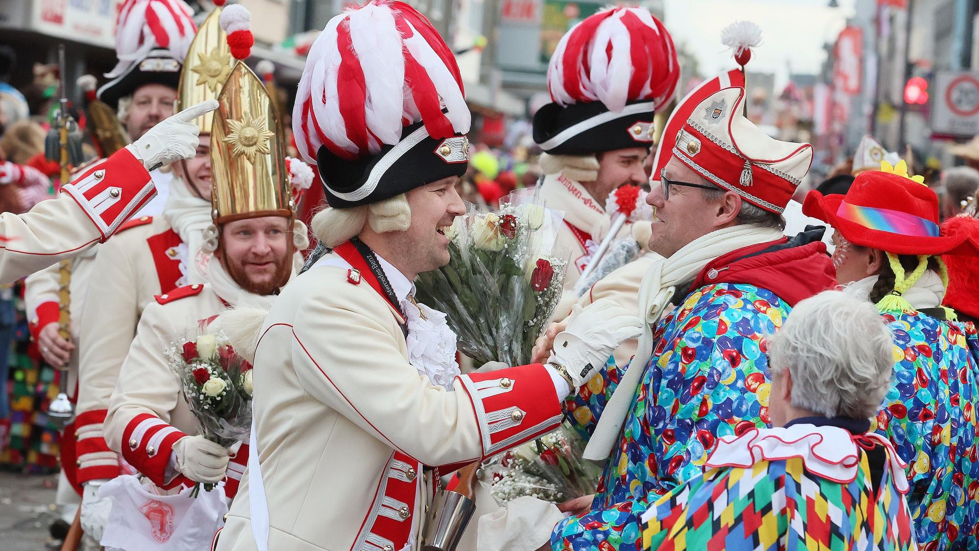 Prinzengarde auf der Severinstraße