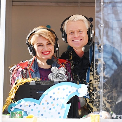 03.03.2025 Köln. Rosenmontagszug. Rosenmontag. Sabine Heinrich und Guido Cantz. Foto: Alexander Schwaiger