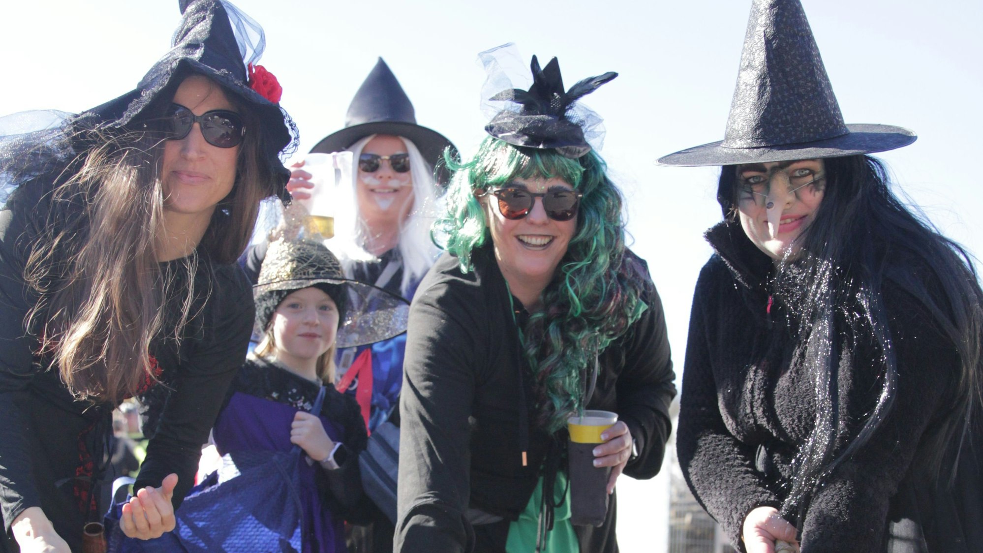 Die Magier sind Jessica (v.l.), Kathrin und Sandra.