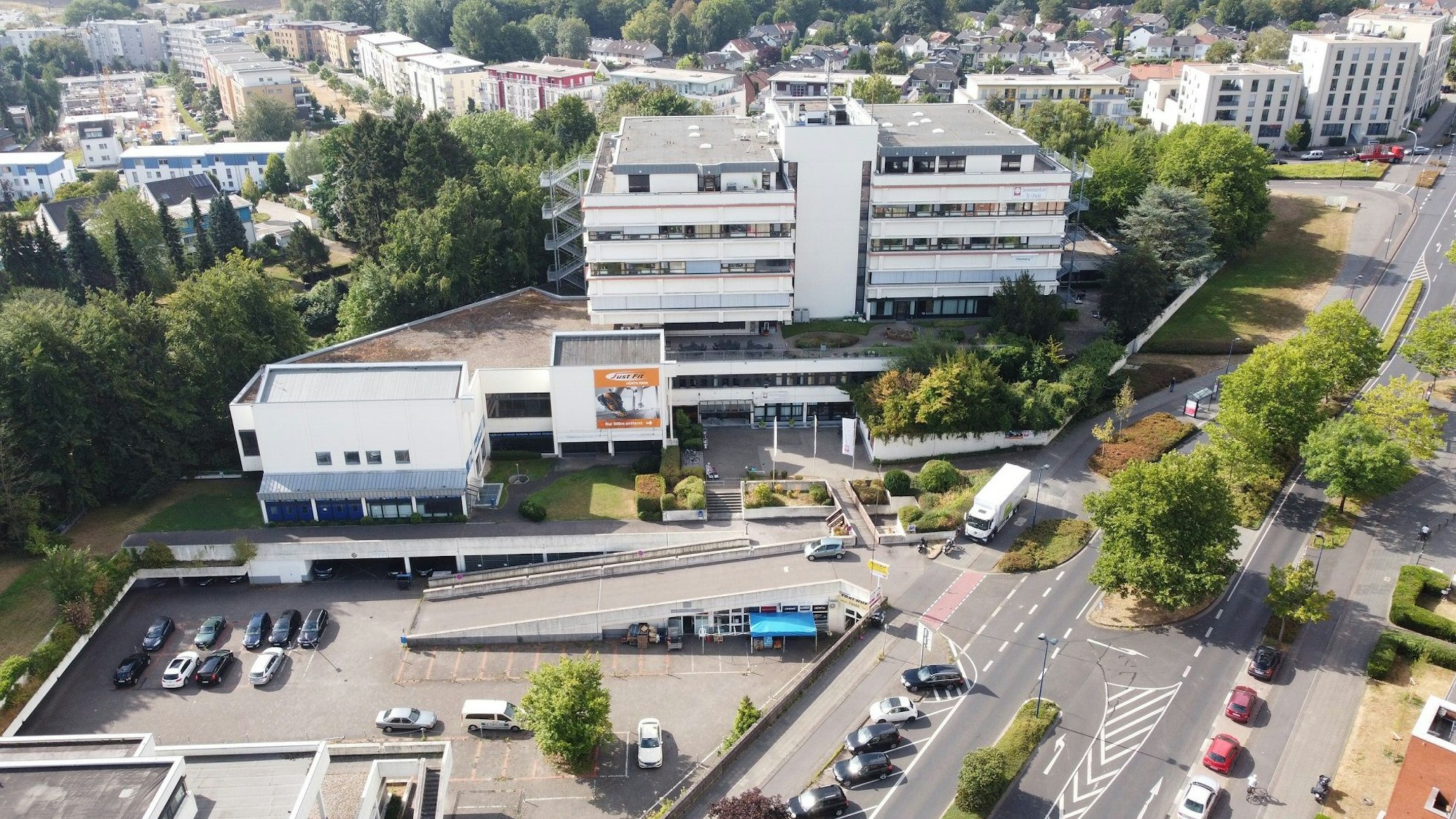 Bis 1993 war ein Teil der Kreisverwaltung in Hürth untergebracht.