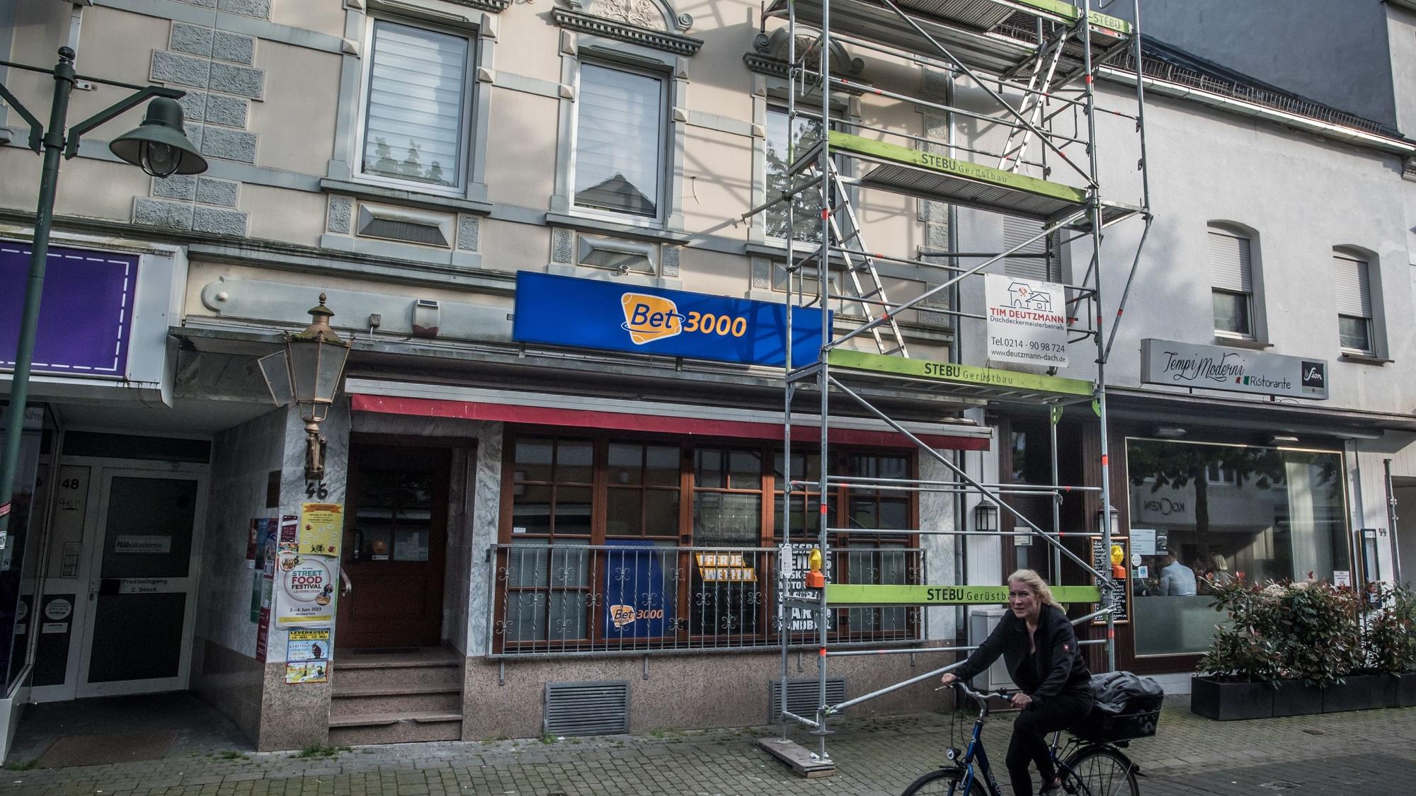 Diese Wettannahmestelle „Bet 3000“ in der ehemaligen Kneipe Apfelbaum hat nie eröffnet.