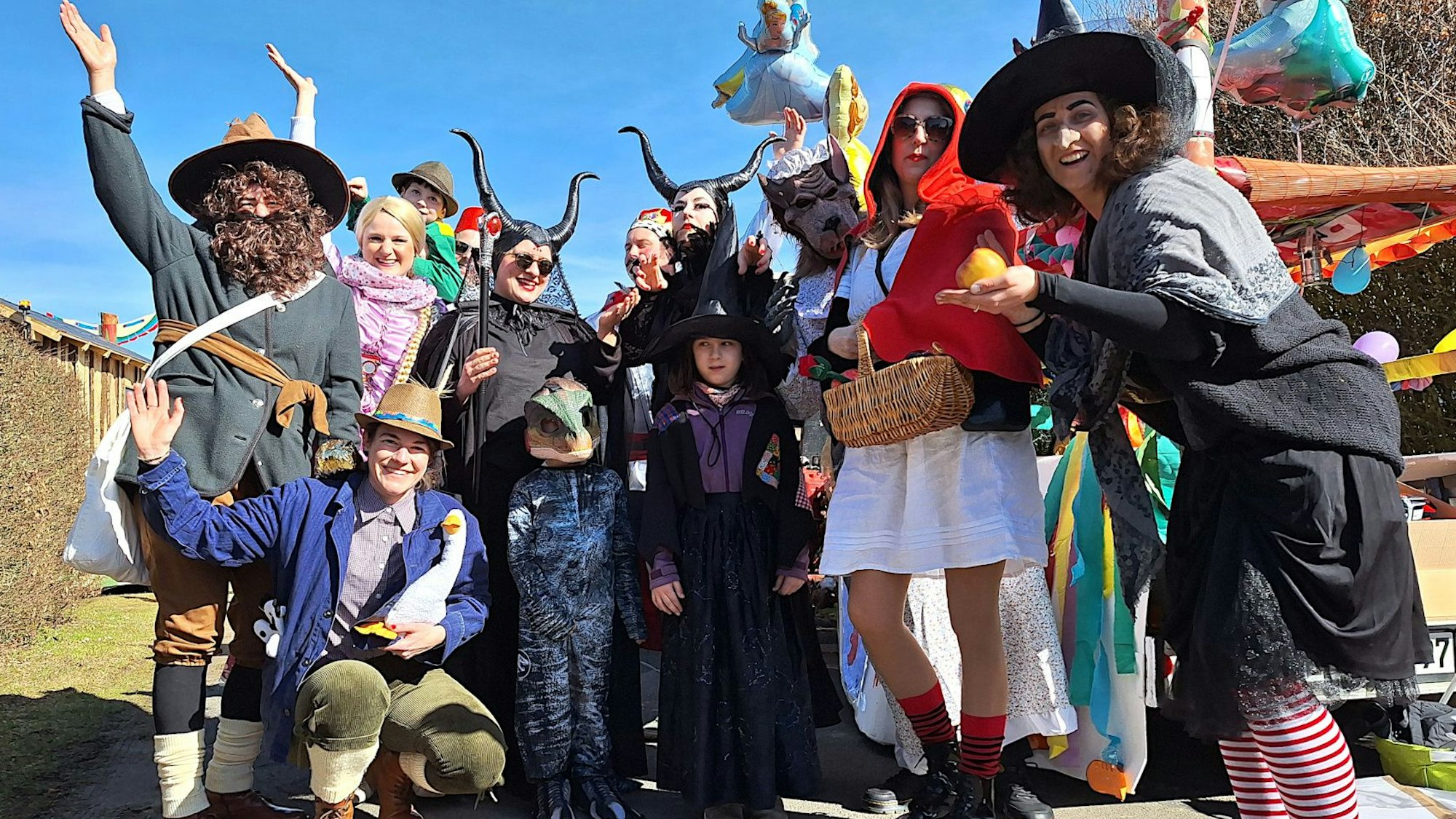 Die Ripsdorfer Märchenwelt, unter anderem mit Rapunzel, Rumpelstilzchen, Hänsel und Gretel sowie der Schönen und dem Biest.