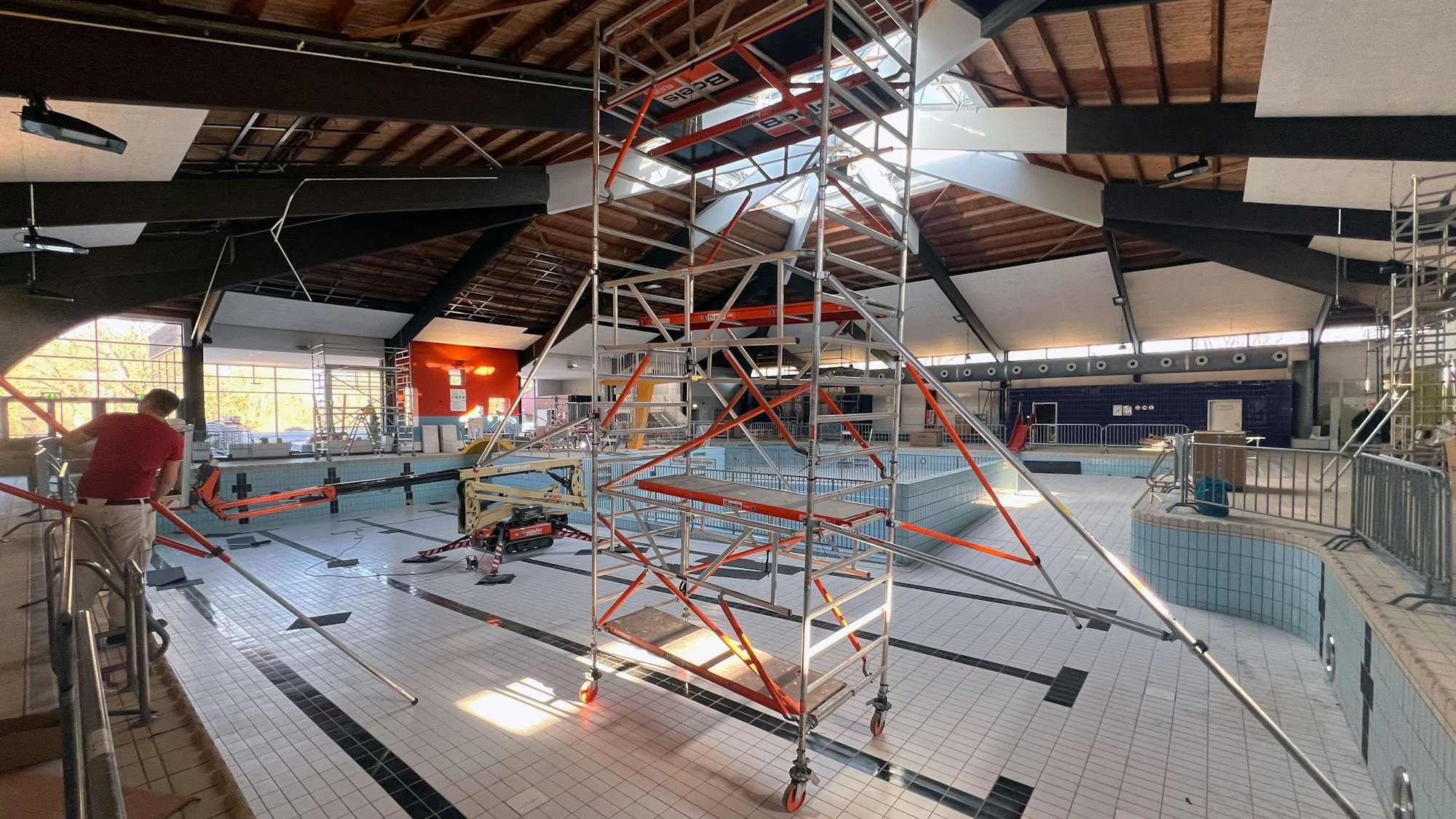 Sanierungsmaßnahmen im Schwimmbad Zündorf