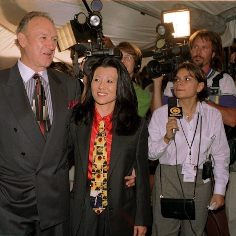 Gene Hackman und seine Ehefrau Betsy Arakawa bei einem öffentlichen Auftritt.