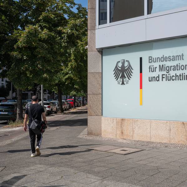 Das Bild zeigt die Berliner Aussenstelle des Bundesamtes für Migration und Flüchtlinge.